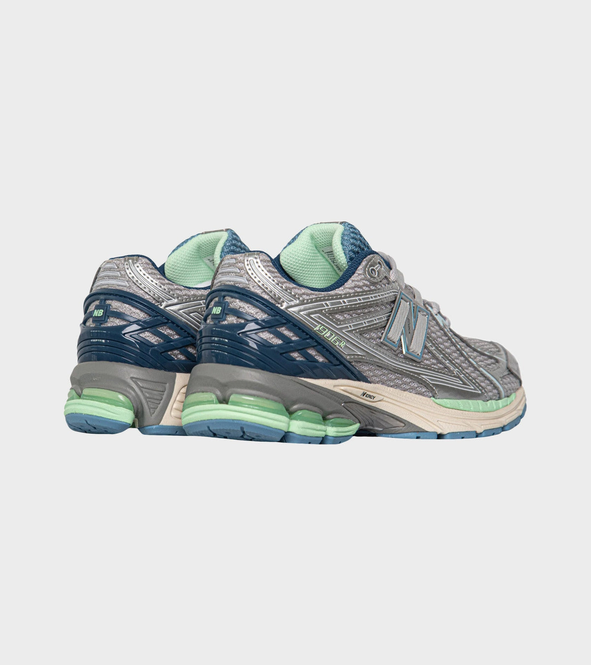 U1906RCR Silver Metallic/Still Water